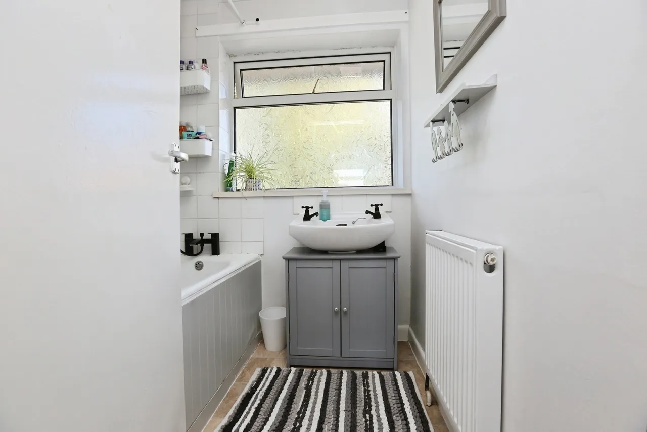 Manor Farm Close, Bishopstoke, SO50, photo 11