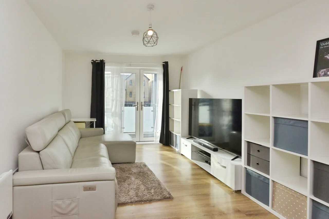 Shetland Drive, Whitehouse, Milton Keynes, Buckinghamshire, MK8, photo 4