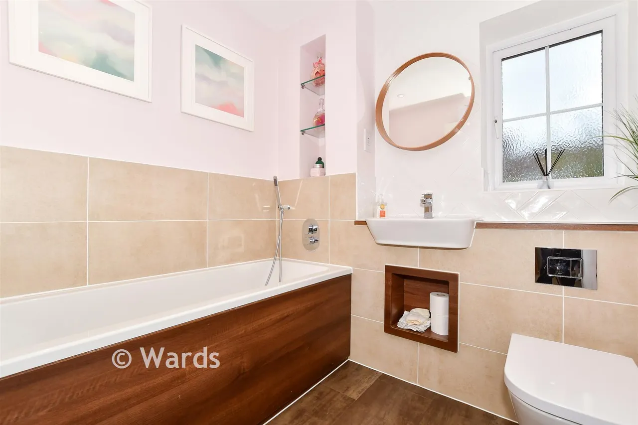 Heath Road, Coxheath, ME17, photo 12