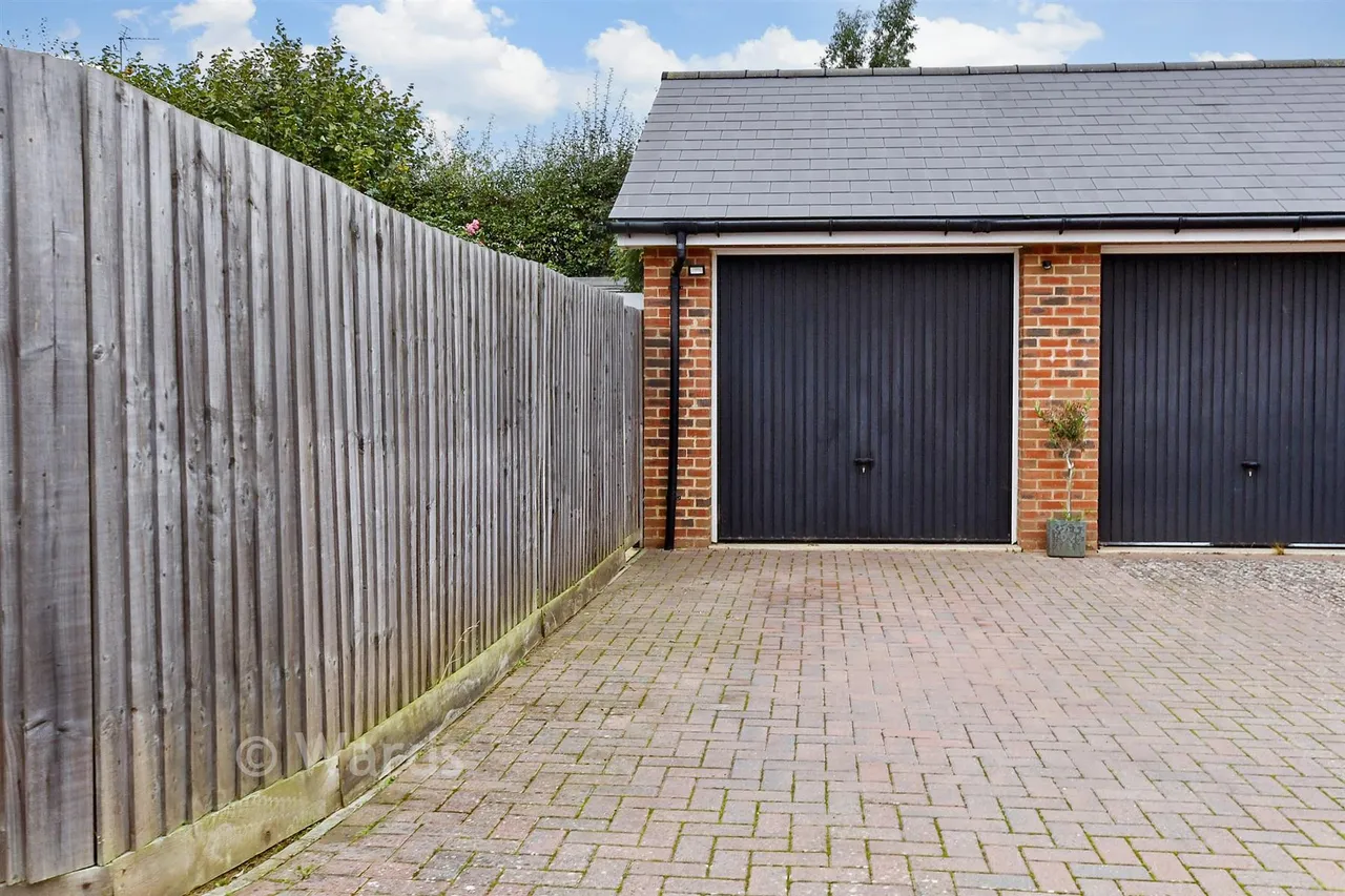 Heath Road, Coxheath, ME17, photo 14
