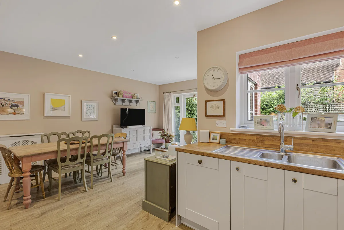 Monk Close, Drayton, photo 21