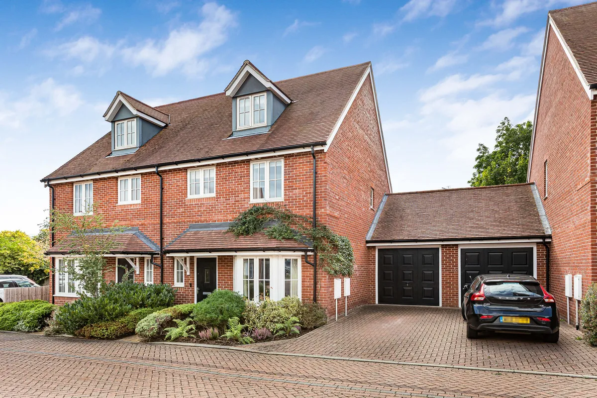 Monk Close, Drayton, photo 12