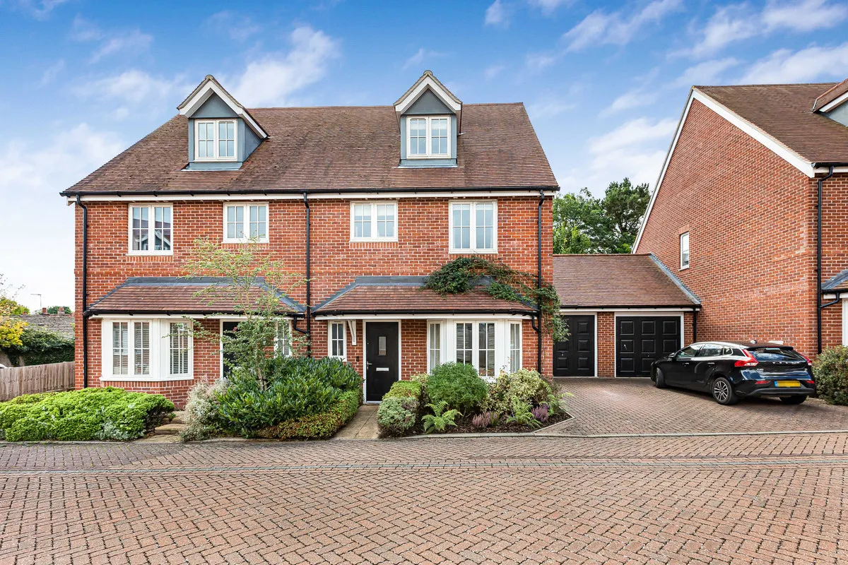 4 bed property for sale, Monk Close, Drayton