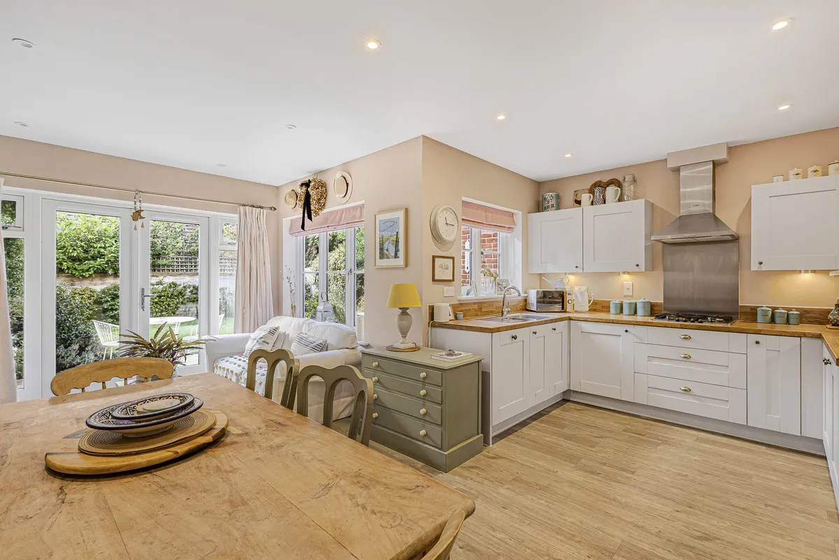 Monk Close, Drayton, photo 3