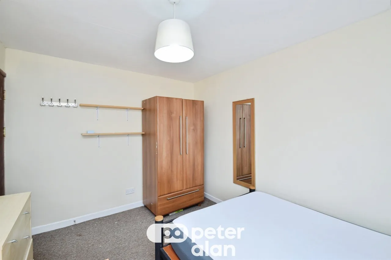 Kemble Street, Swansea, SA2, photo 9