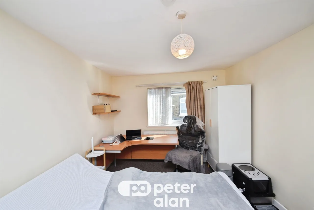 Kemble Street, Swansea, SA2, photo 13