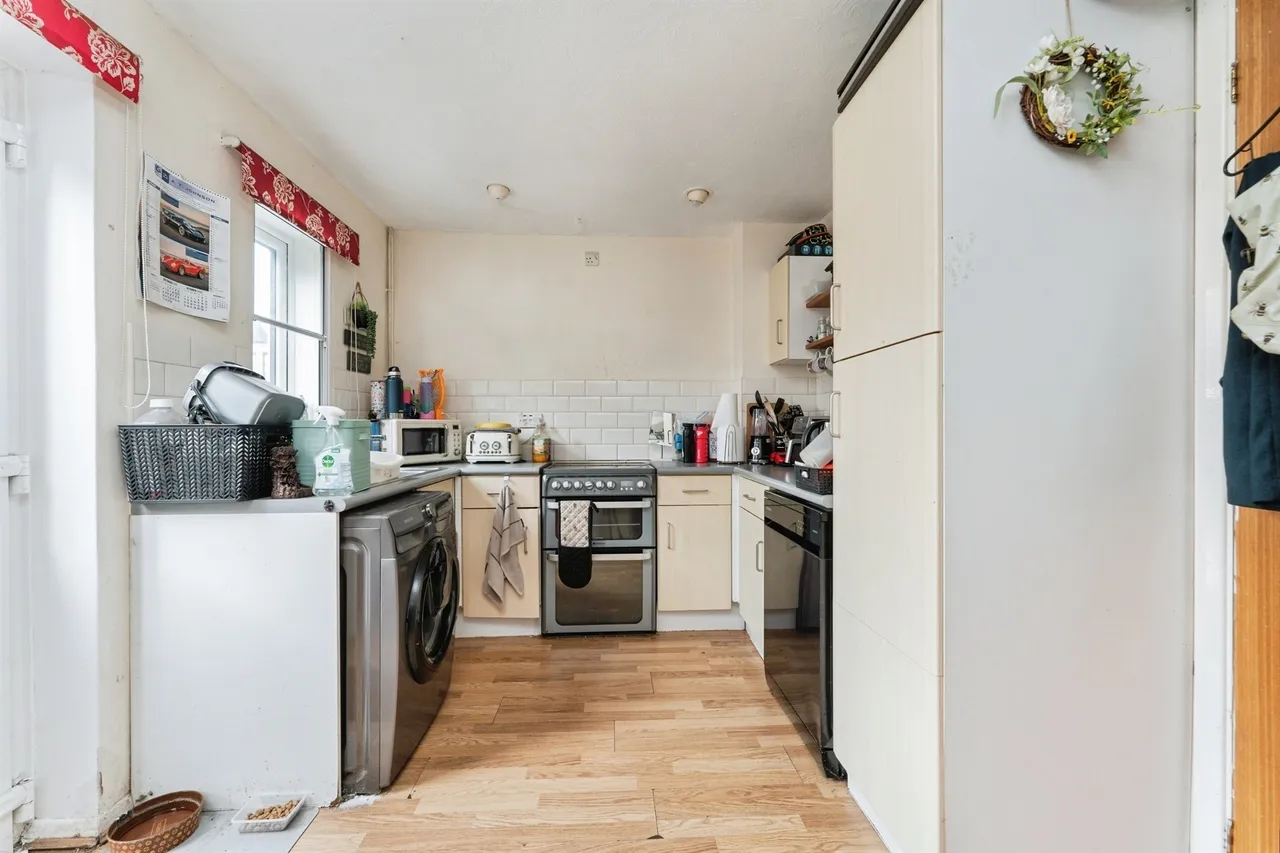 Kestrel Close, Bury St. Edmunds, IP28, photo 16