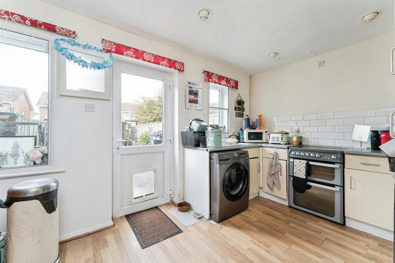 Kestrel Close, Bury St. Edmunds, IP28, photo 14
