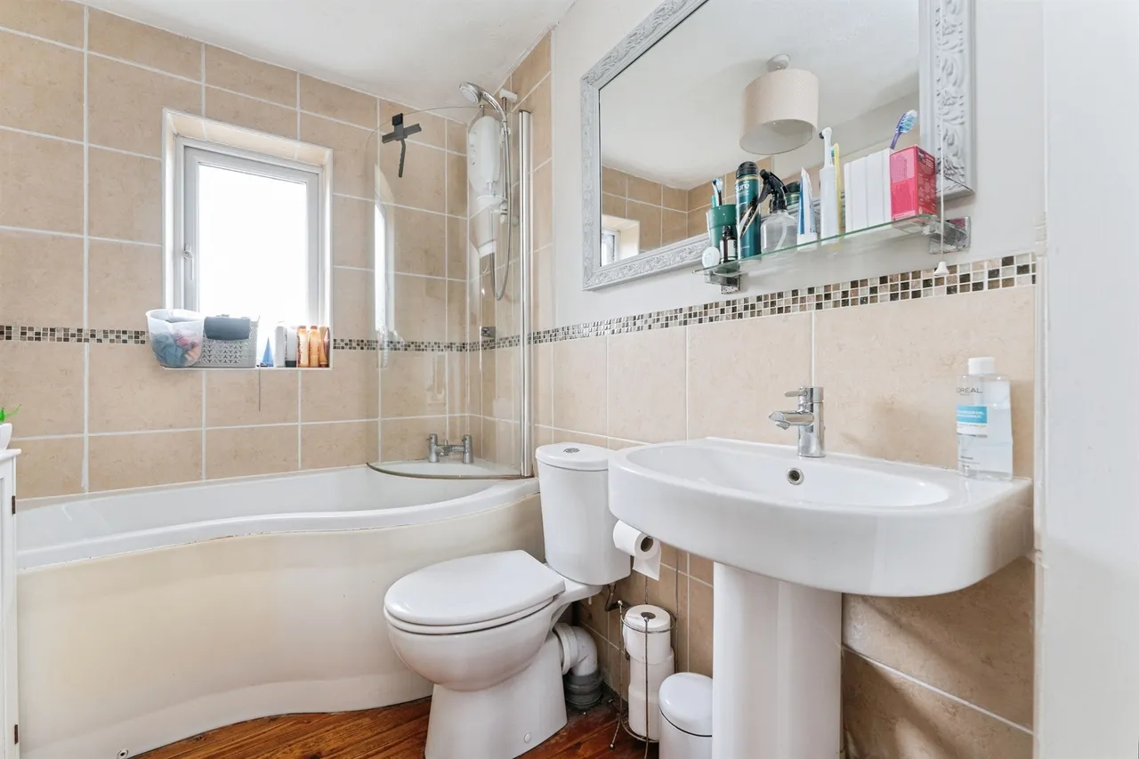 Kestrel Close, Bury St. Edmunds, IP28, photo 27