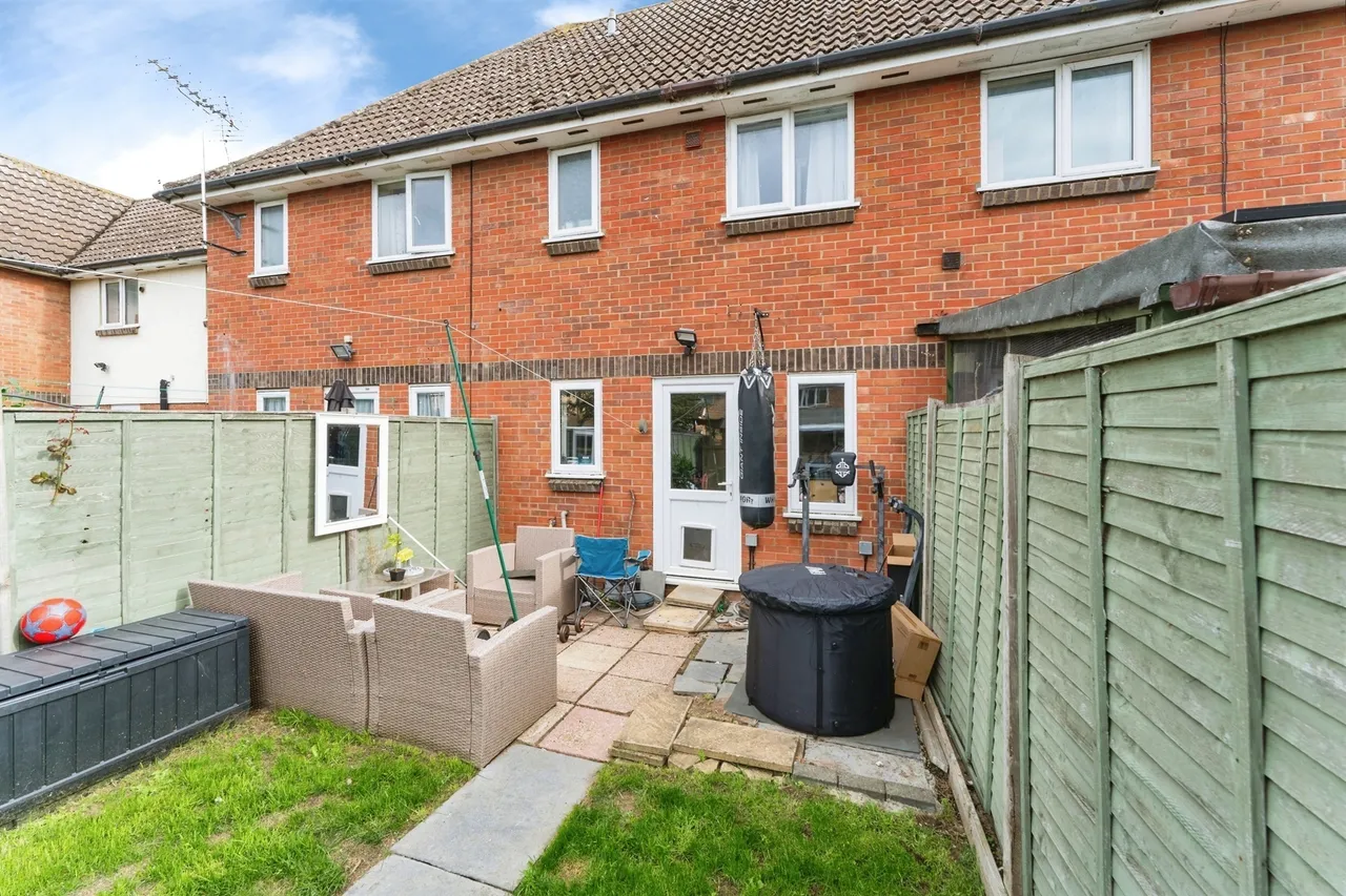 Kestrel Close, Bury St. Edmunds, IP28, photo 7