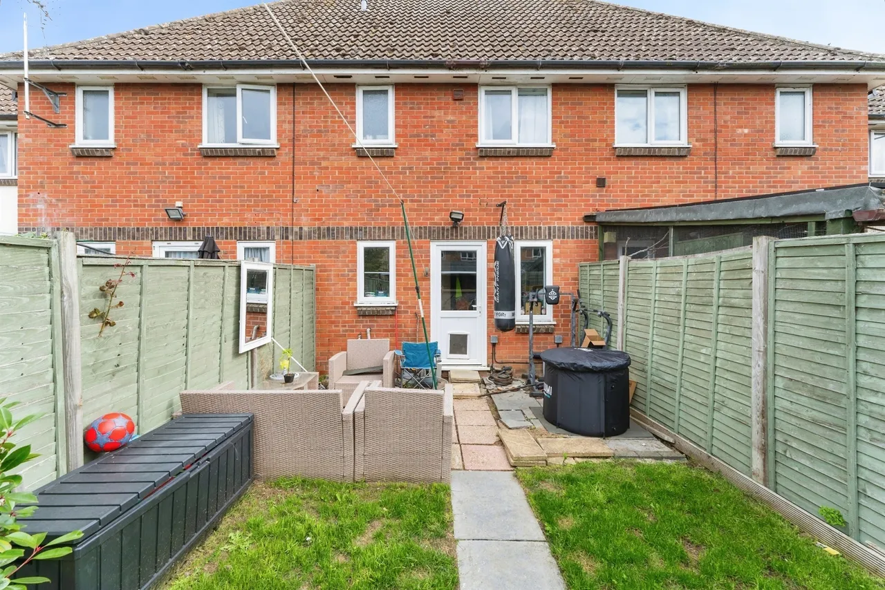 Kestrel Close, Bury St. Edmunds, IP28, photo 6