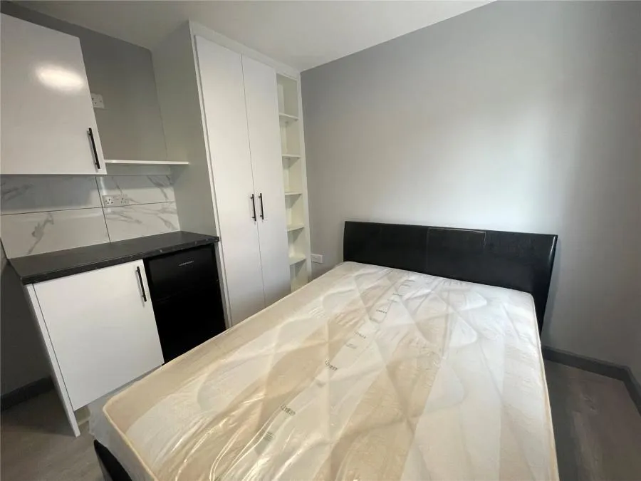 1 bed property to rent, Thirlmere Avenue, Tilehurst, RG30