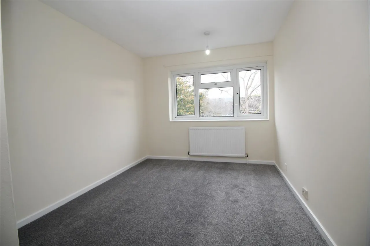 Lamberhurst Walk, Crawley, RH10, photo 4