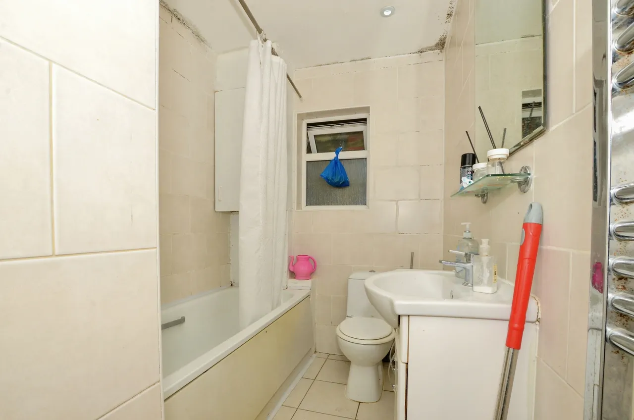 Vancouver Road, Edgware, HA8, photo 12