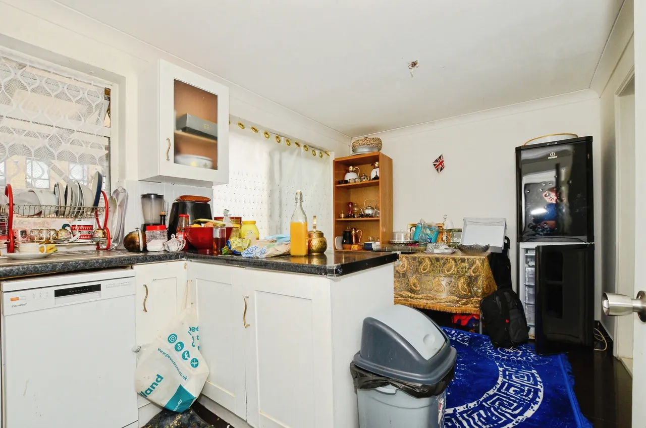 Vancouver Road, Edgware, HA8, photo 5