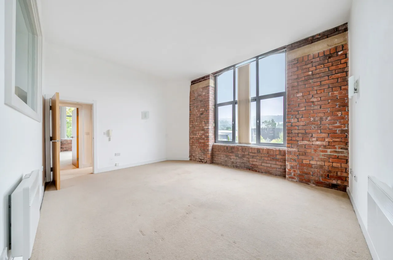Dewsbury Road, Elland, HX5, photo 2