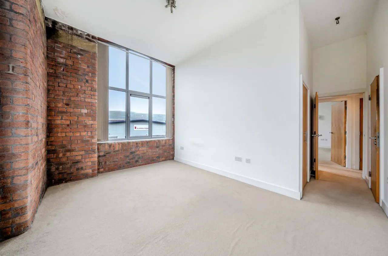 Dewsbury Road, Elland, HX5, photo 13