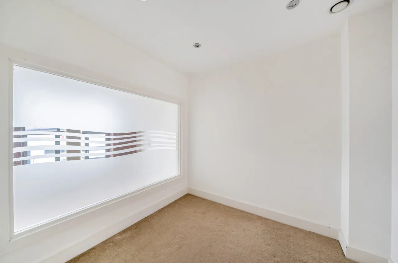 Dewsbury Road, Elland, HX5, photo 9