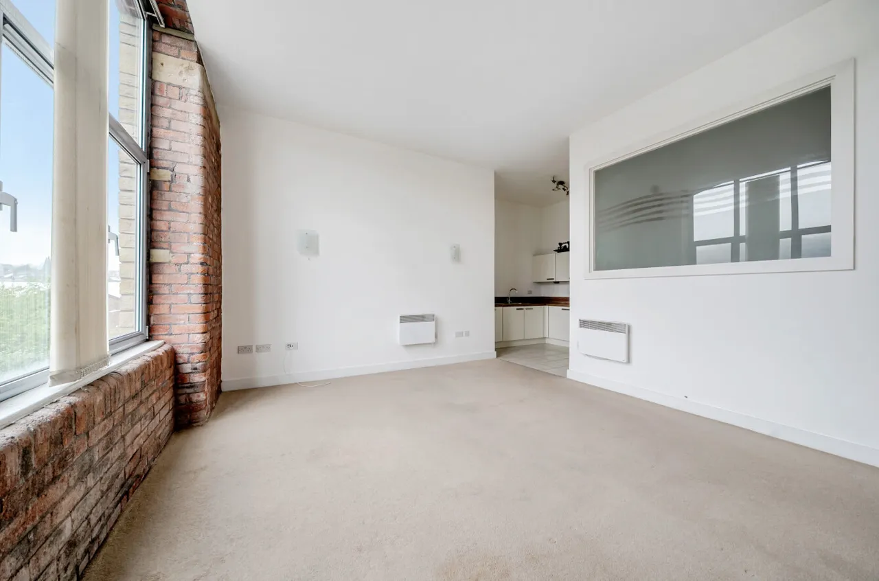 Dewsbury Road, Elland, HX5, photo 11