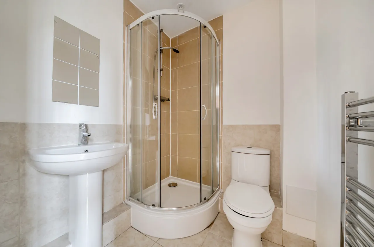 Dewsbury Road, Elland, HX5, photo 18