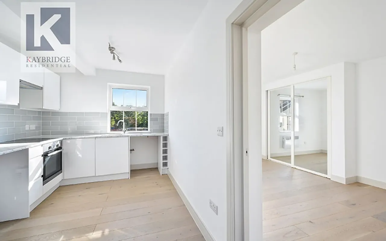 Church Road, 19 Church Road, KT17, photo 6