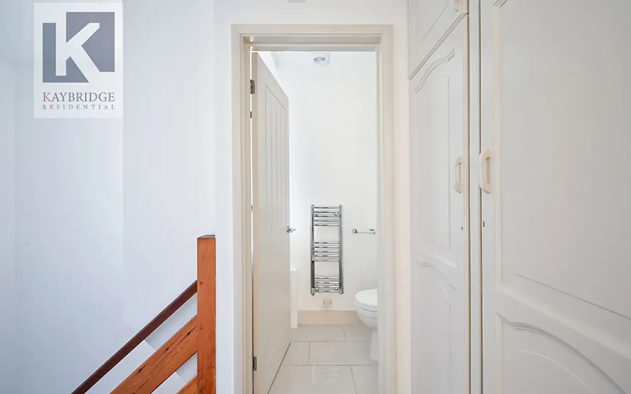 Church Road, 19 Church Road, KT17, photo 7