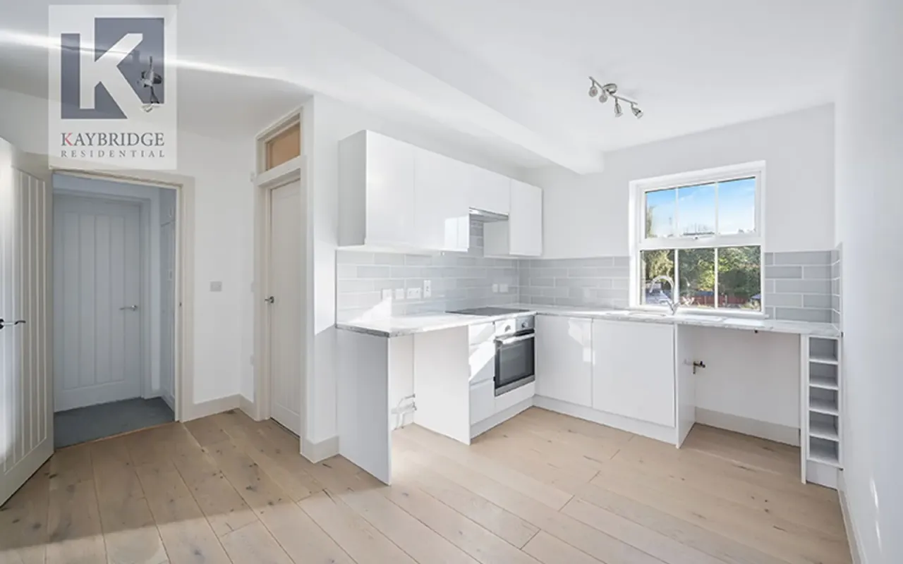 Church Road, 19 Church Road, KT17, photo 14