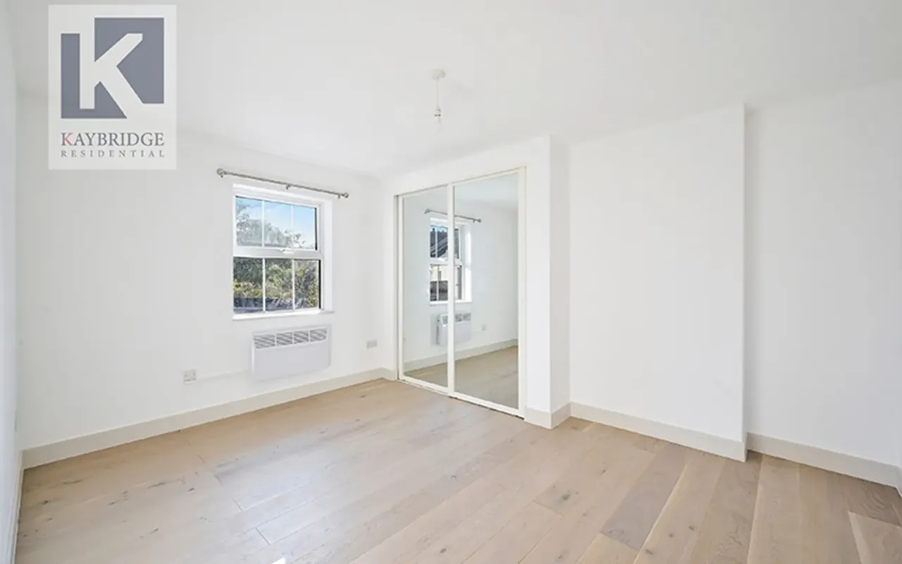 Church Road, 19 Church Road, KT17, photo 8