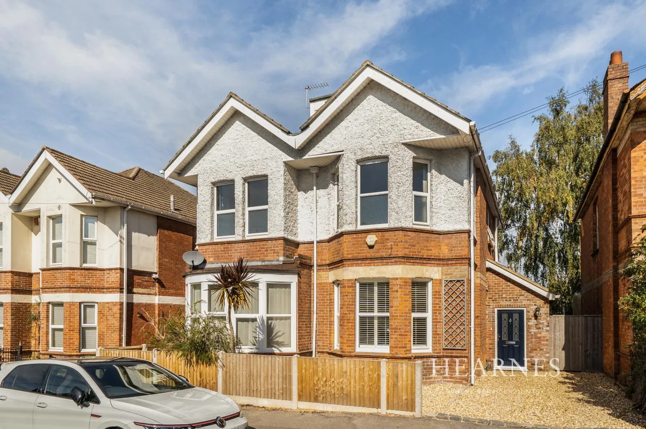 3 bed house for sale, Richmond Wood Road, BH8