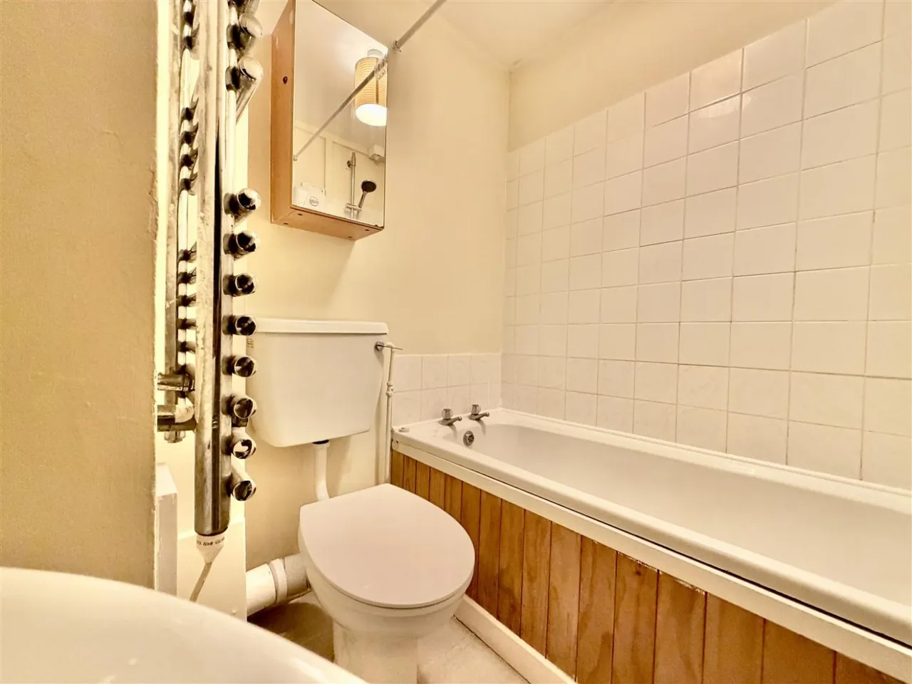 bed Apartment For SaleBurket Close, Norwood Green, UB2, photo 6