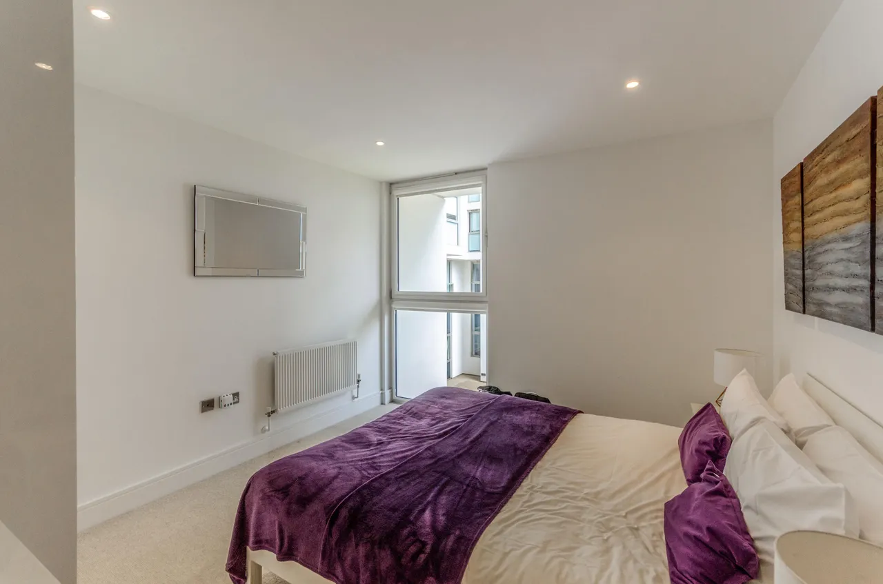 Flat 105 Denison House, 20 Lanterns Way, London, photo 5