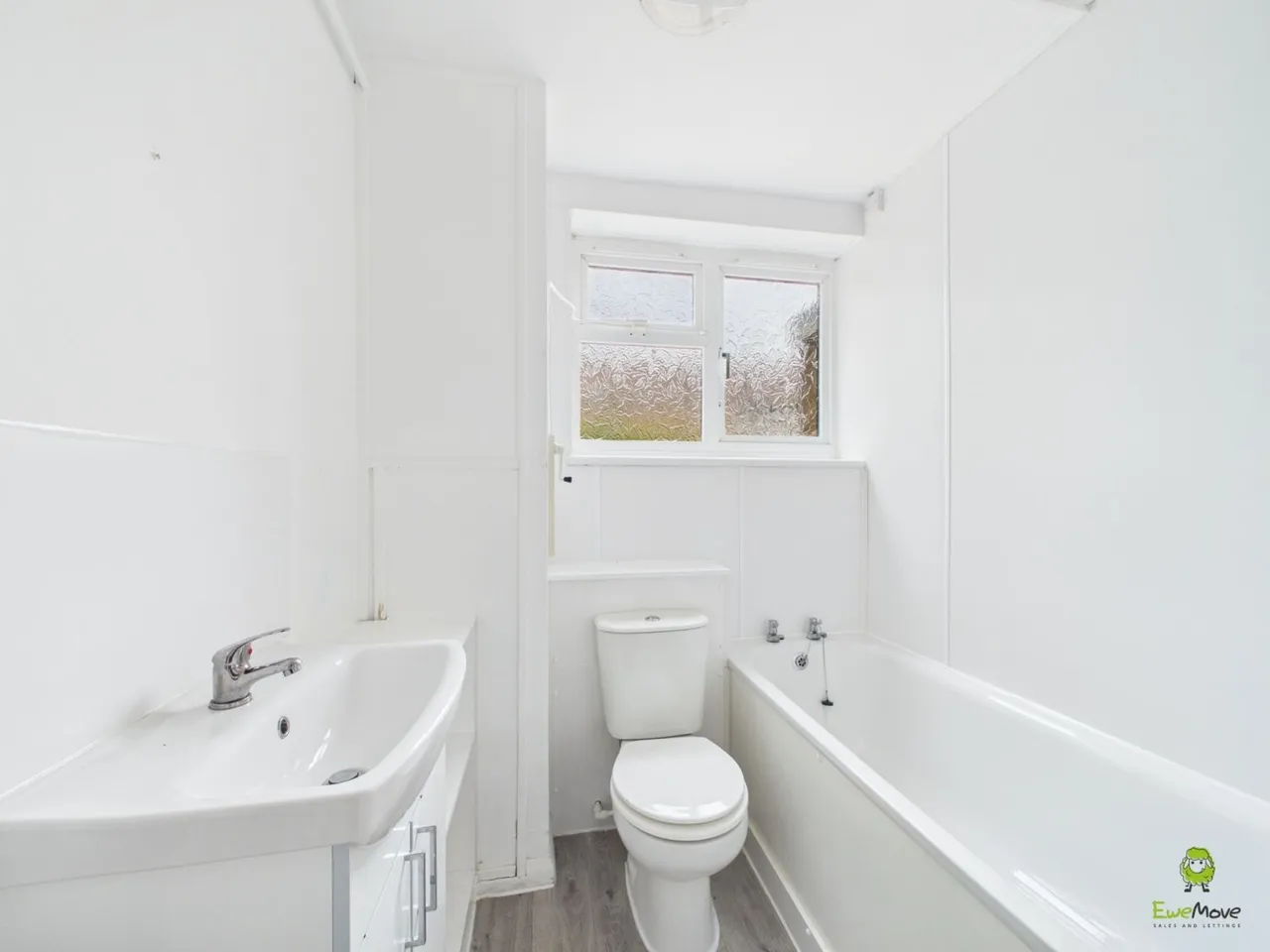 Woolwich Road, London, SE2, photo 8