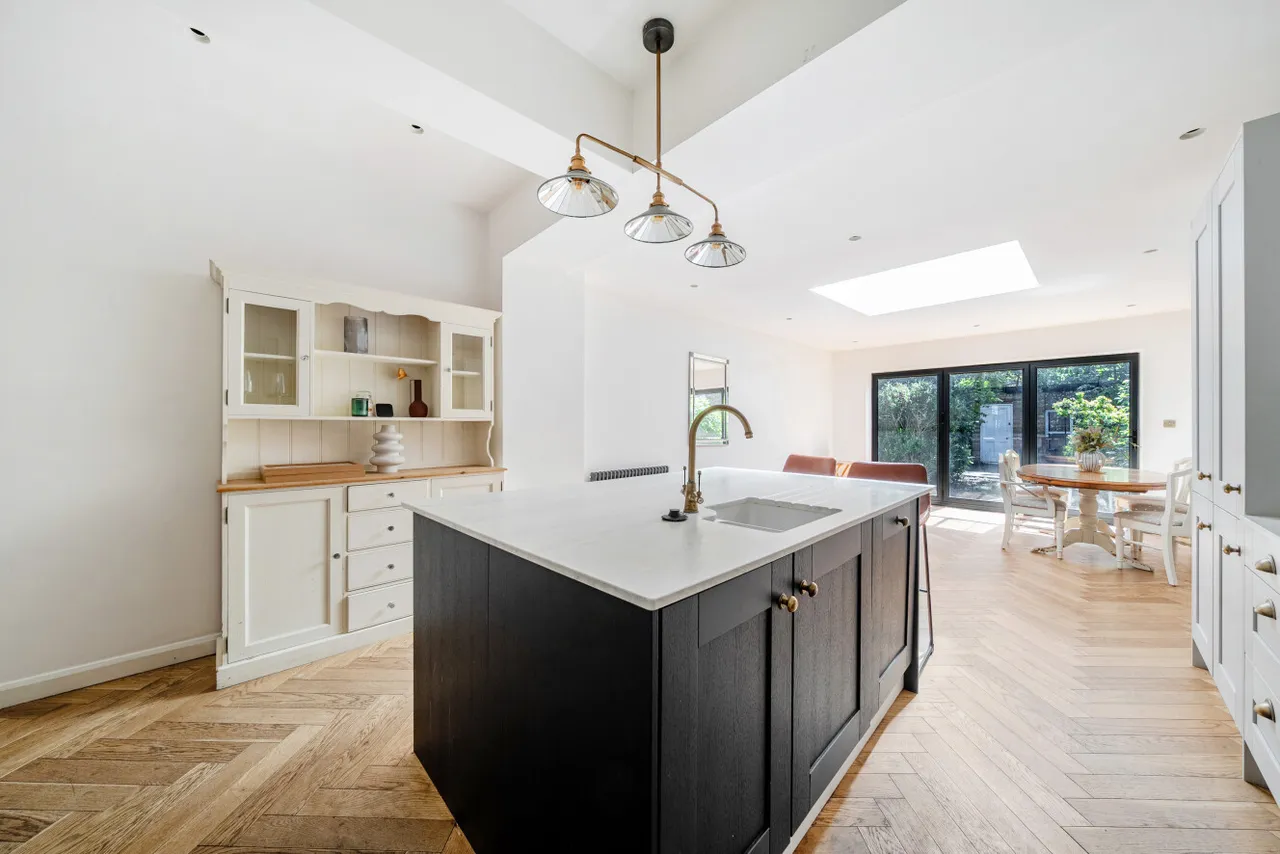Fernlea Road, Mitcham, Surrey, CR4, photo 9
