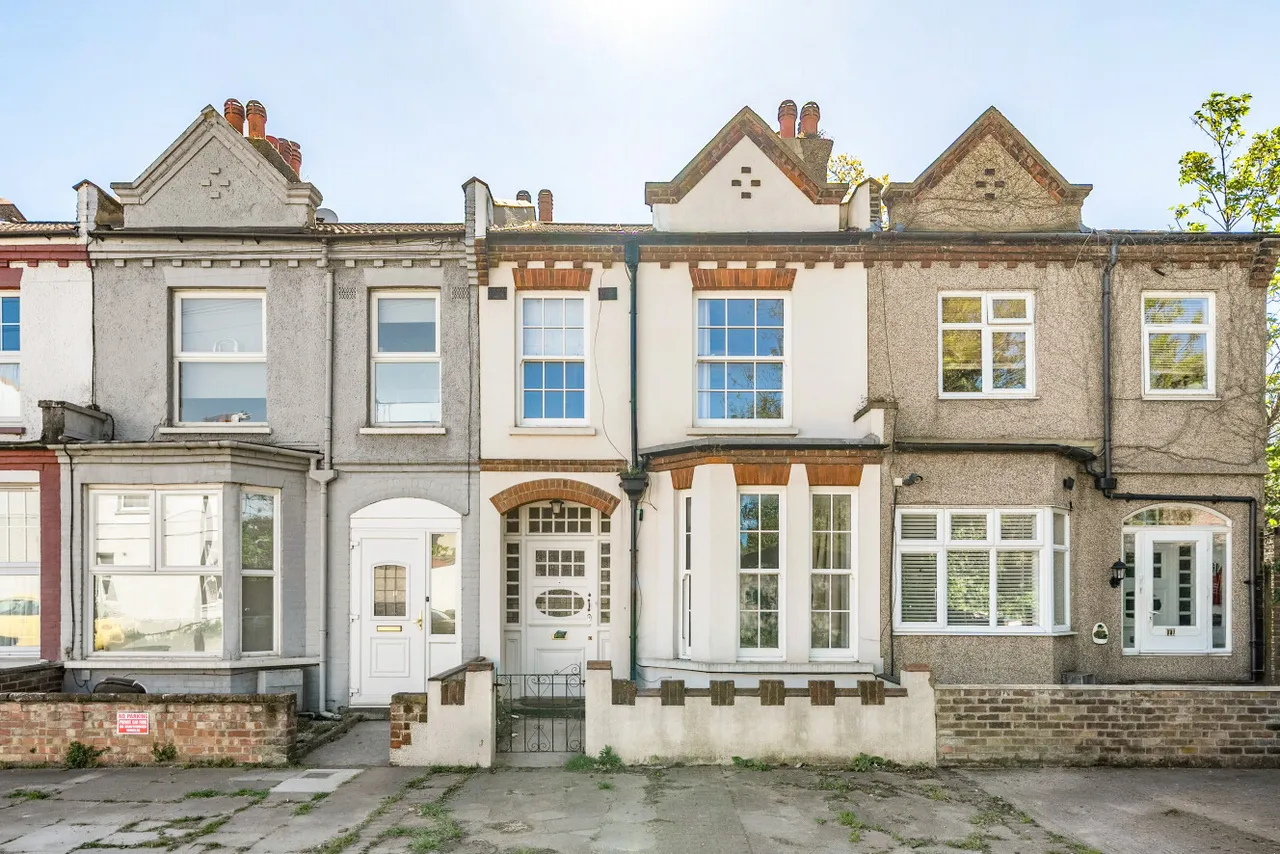 3 bed house for sale — Fernlea Road, Mitcham, Surrey, CR4