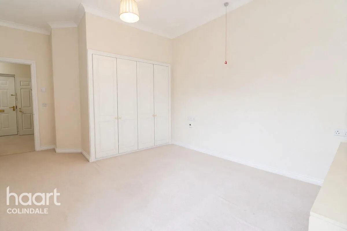 Langstone Way, NW7, photo 8
