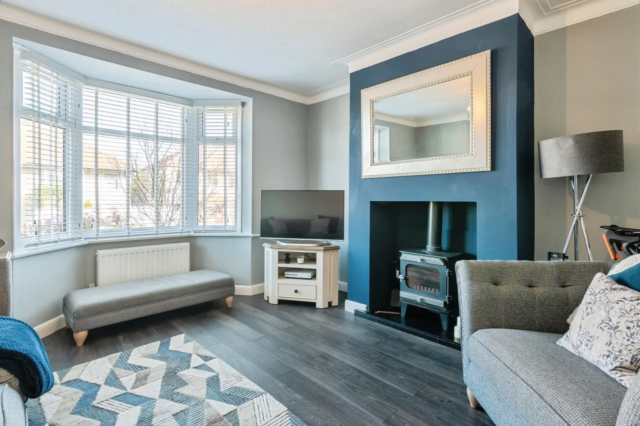 Meadowlands Avenue, Barrow-In-Furness, LA13, photo 2