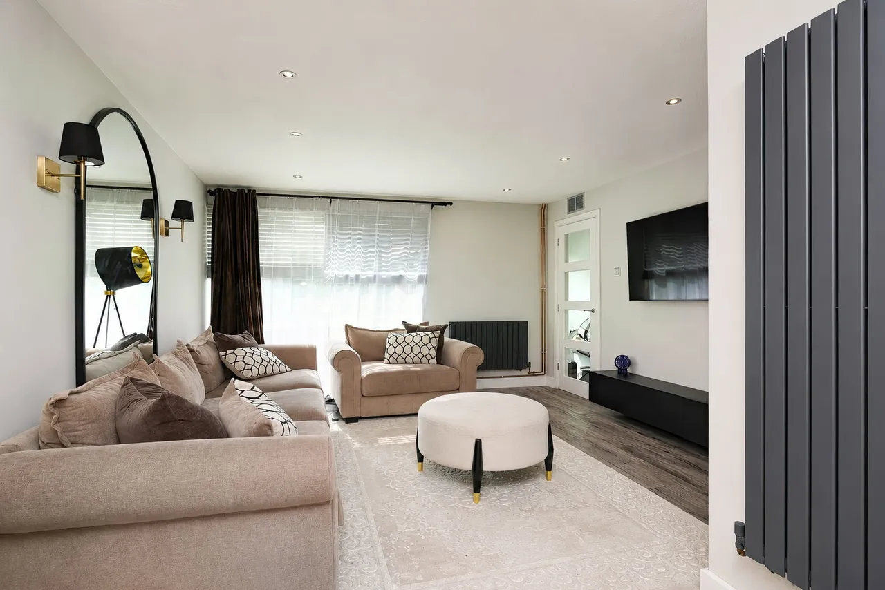 Rookery Place, Fenstanton, PE28, photo 2