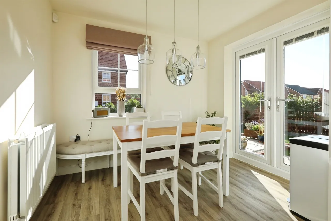 Wallis Grove, Harworth, DN11, photo 9