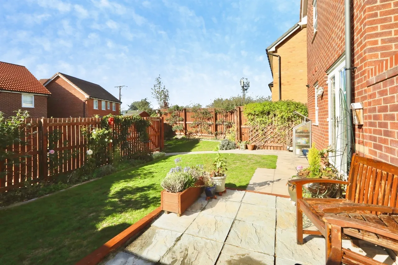 Wallis Grove, Harworth, DN11, photo 16