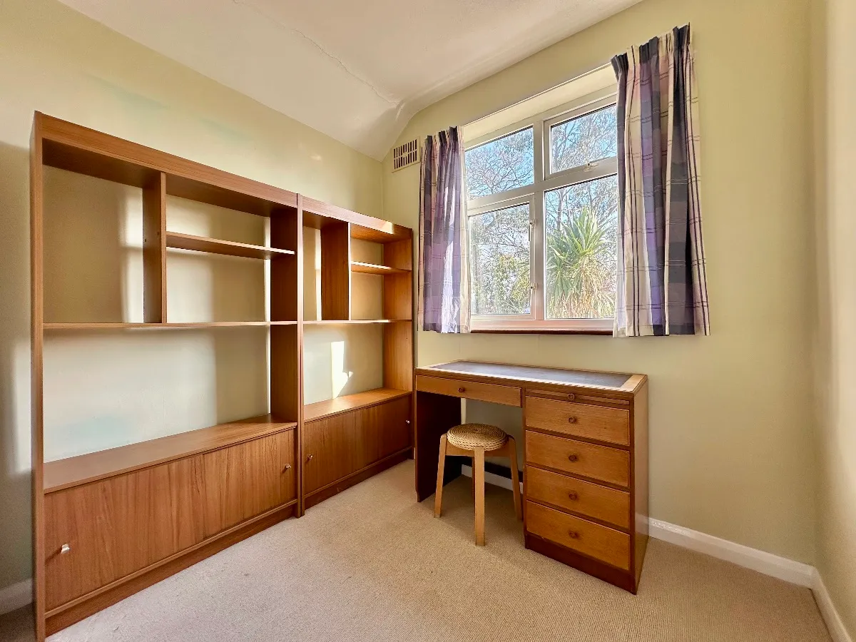 Ayr Way, Romford, photo 12