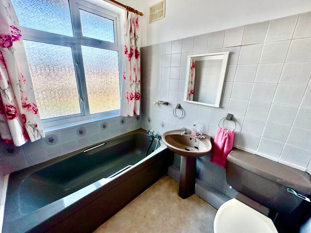 Ayr Way, Romford, photo 9