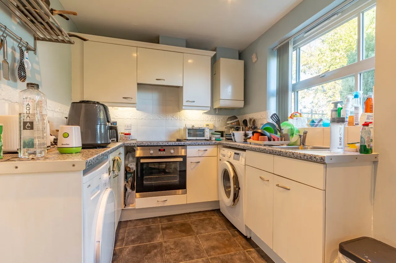 Stead Hill Way, Thackley, BD10, photo 3