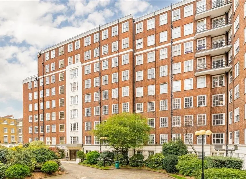 2 bed flat to rent, Edgware Road, Connaught Village, W2