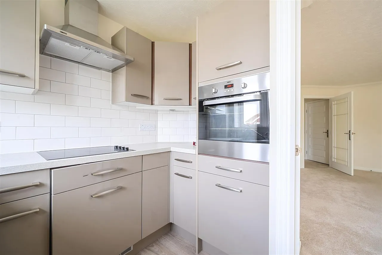 Stocks Lane, East Wittering, PO20, photo 8