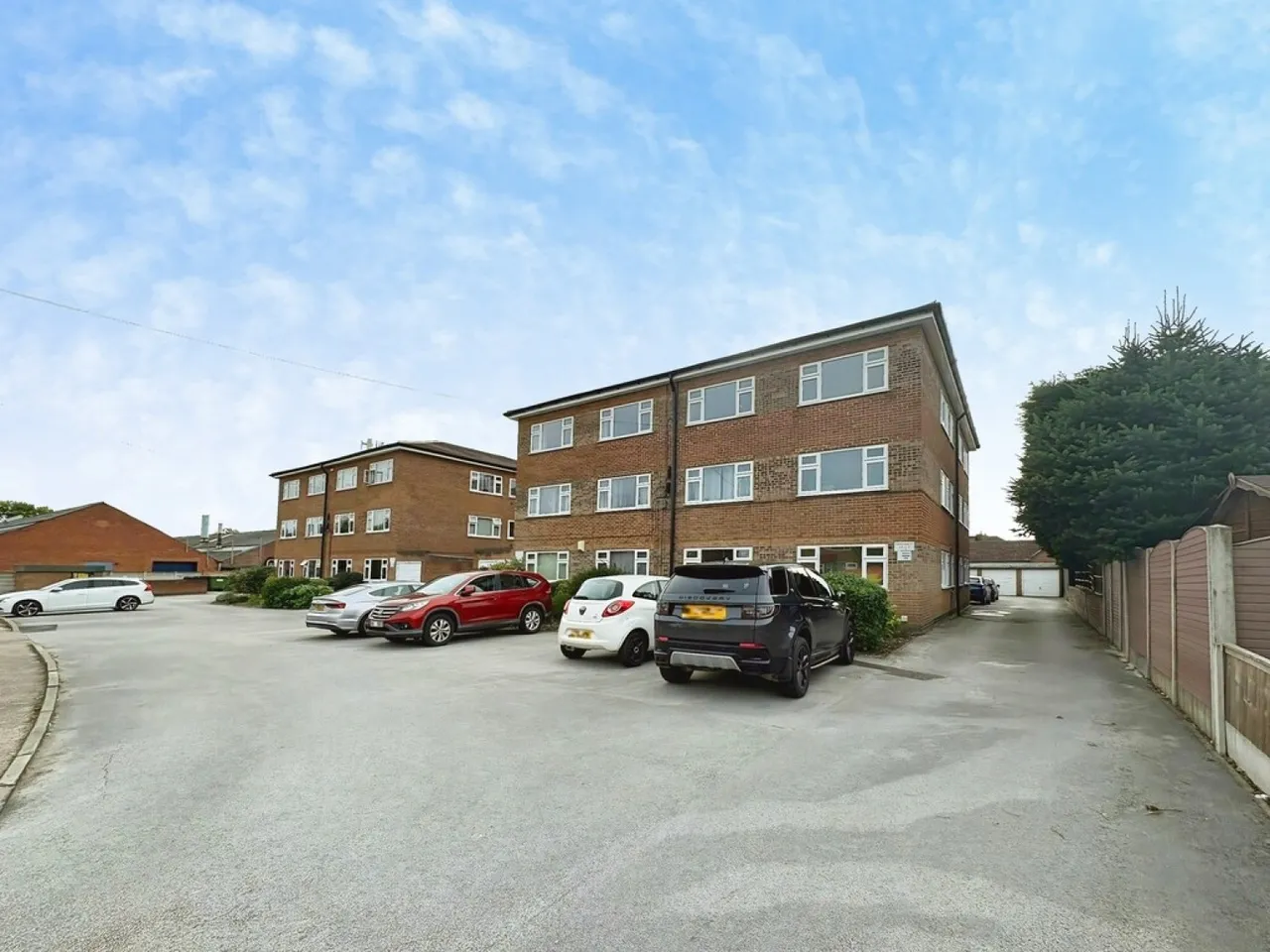 Brentnall Court, Chilwell, NG9, photo 9
