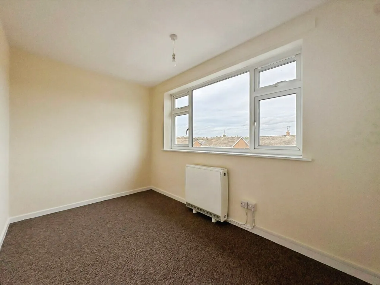 Brentnall Court, Chilwell, NG9, photo 8