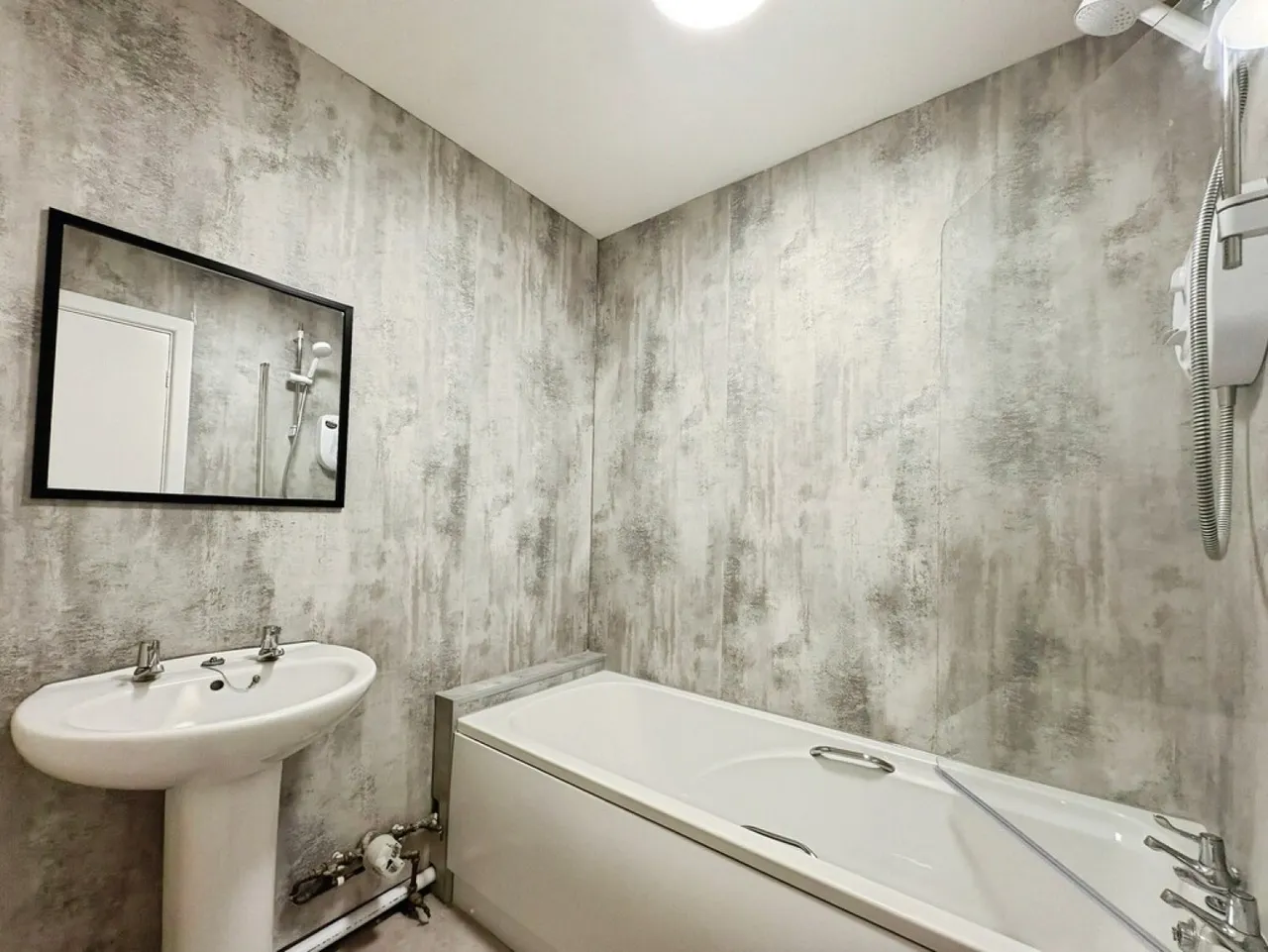 Brentnall Court, Chilwell, NG9, photo 7