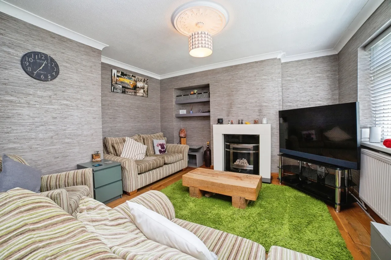 Talbot Crescent, Hasland, Chesterfield, Derbyshire, S41, photo 5