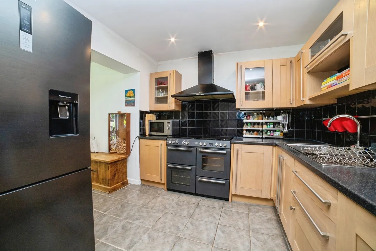 Talbot Crescent, Hasland, Chesterfield, Derbyshire, S41, photo 7