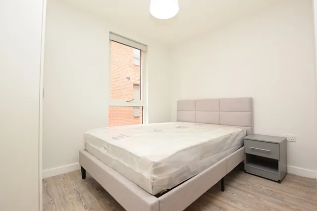 Burton, 25 Acorn Street, Sheffield, S3 8EY, photo 5